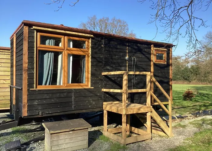Vigo Retreat Cabin 1